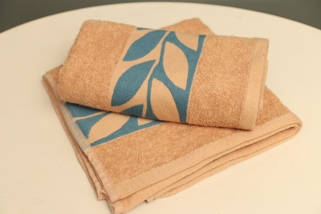 Premium Leaf Jacquard Hand Towel - 100% Egyptian Cotton, 20x40 inches, Super Absorbent, Available in 3 Colors